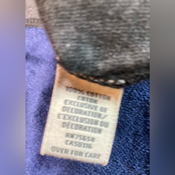 Vintage Abercrombie and Fitch Gray Muscle Sweater, men’s size Medium - Picture 6 of 7